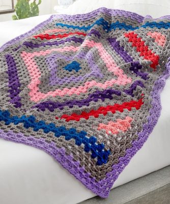 Free Crochet Pattern for a Diamond in the Rough Throw ⋆ Crochet Kingdom