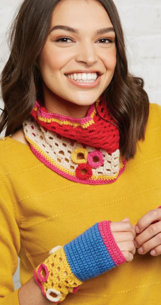 Free Crochet Pattern for a Cowl and Mitts Set