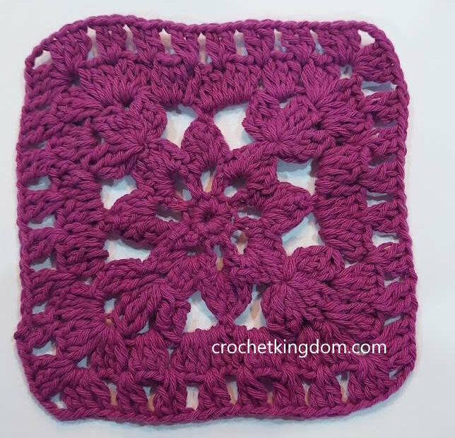 Lacy Flower Crochet Granny Square Free Pattern