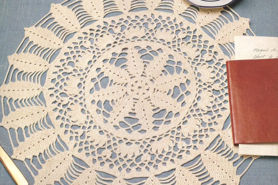 Free Doily of Leaves Crochet Pattern