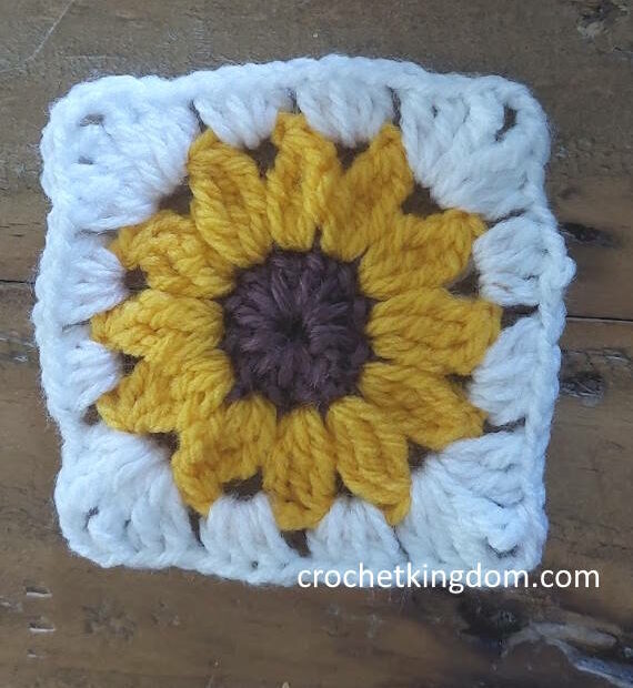 Free Sunflower Crochet Granny Square Pattern